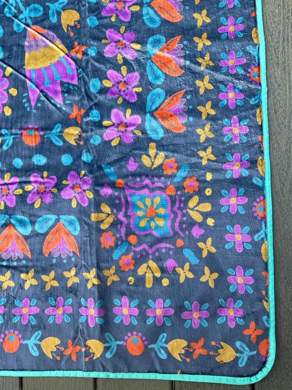 NATURAL LIFE Water Resistant Picnic Blanket 57”x72”Navy Floral w/Teal Border